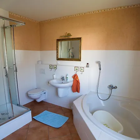 Privat bolig Schoenes Eckzimmer Hochdorf-Assenheim