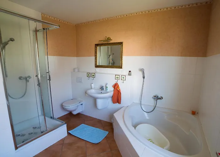 Rum i privatbostad Schönes Eckzimmer Hochdorf-Assenheim